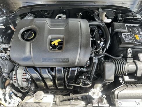 Certified 2024 Kia Forte GT-Line FWD image 17
