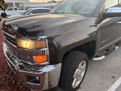 Used 2015 Chevrolet Silverado 2500 LTZ w/ LTZ Plus Package image 3