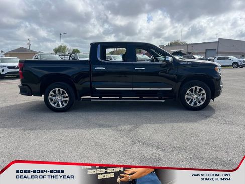 Used 2024 Chevrolet Silverado 1500 High Country w/ High Country Premium Package image 2