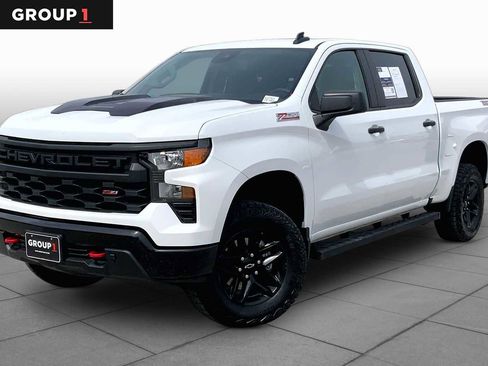 Used 2025 Chevrolet Silverado 1500 Custom Trail Boss AWD/4WD image 1