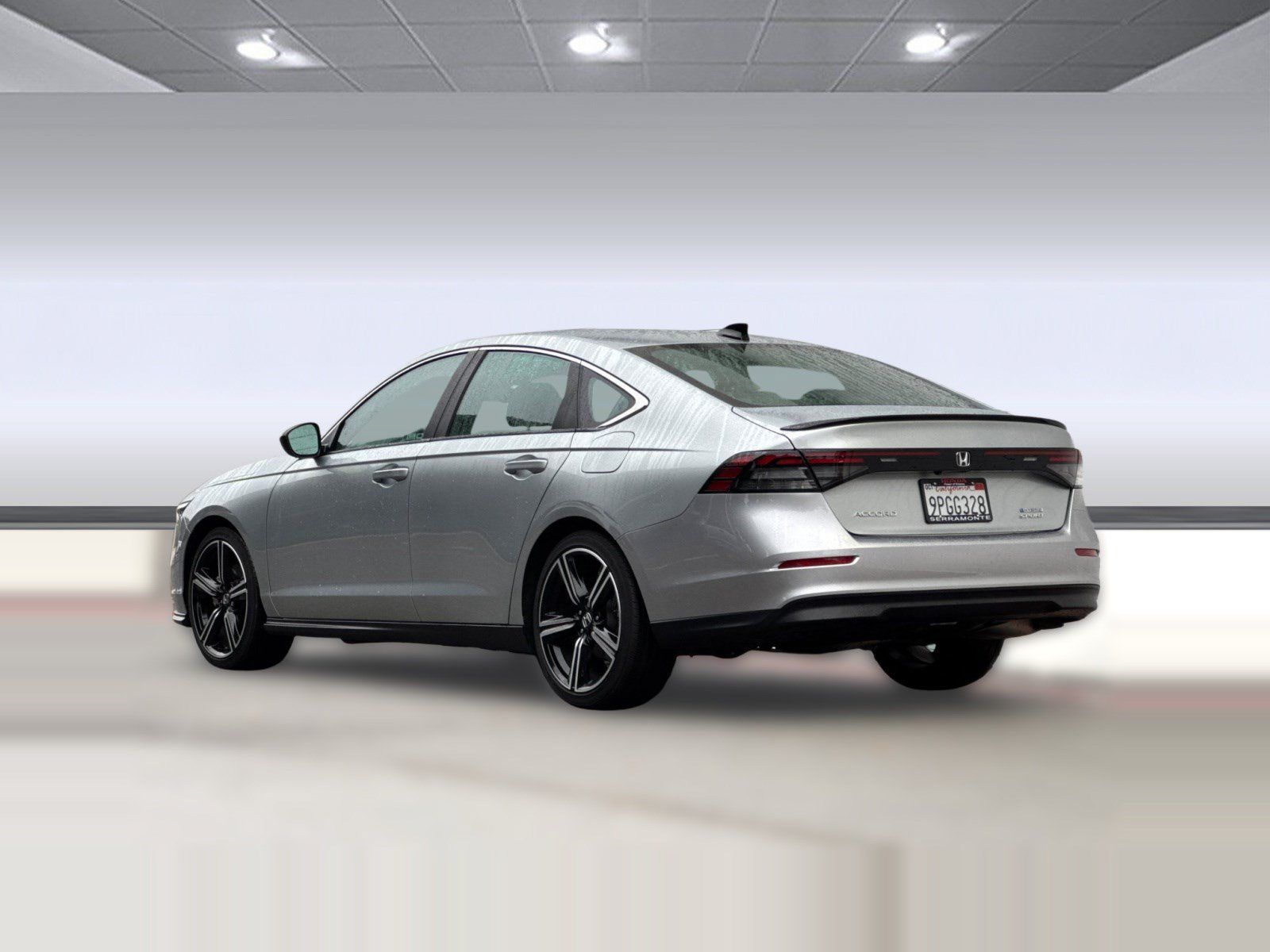 Used 2024 Honda Accord Sport image 3