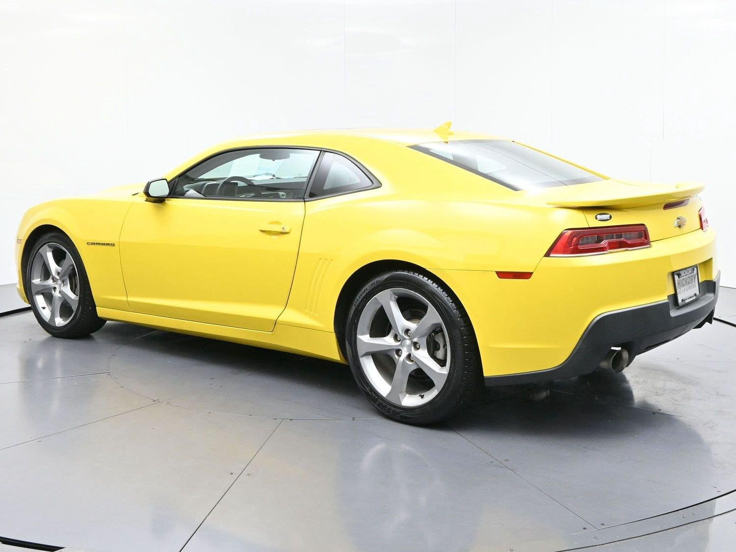 Used 2015 Chevrolet Camaro LT w/ RS Package RWD image 5