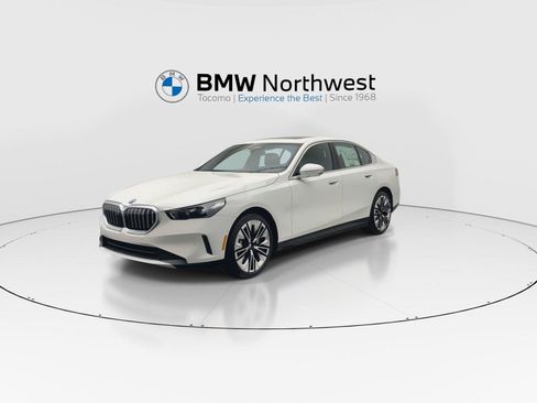 New 2027 BMW 530i xDrive w/ Premium Package AWD/4WD image 9