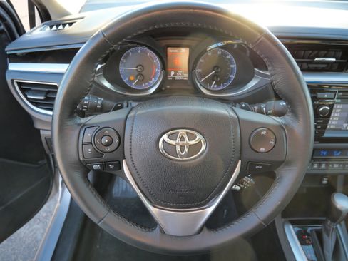Used 2014 Toyota Corolla S image 26
