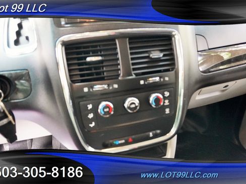 Used 2014 RAM C/V Tradesman w/ UConnect Hands-Free Group FWD image 17