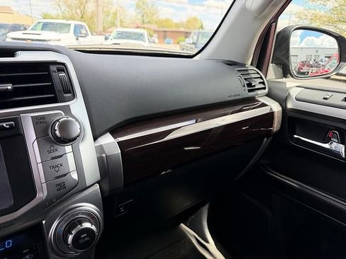 Used 2017 Toyota 4Runner Limited AWD/4WD image 15