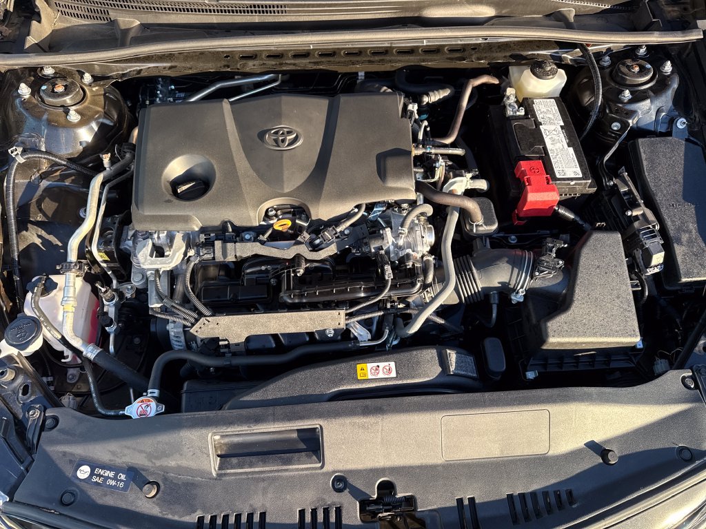 Used 2024 Toyota Camry SE FWD image 31
