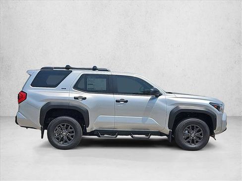 Used 2026 Toyota 4Runner SR5 AWD/4WD image 4