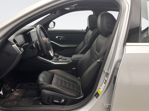 Used 2019 BMW 330i xDrive Sedan w/ Premium Package image 11