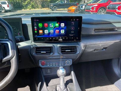 Used 2024 Ford Mustang Convertible image 9