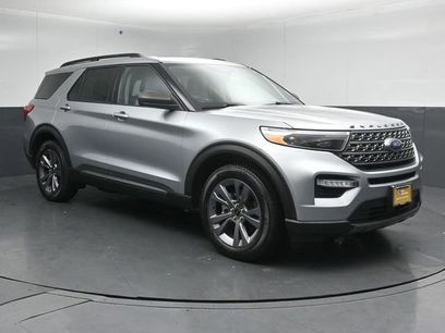 Certified 2021 Ford Explorer XLT w/ Equipment Group 202A