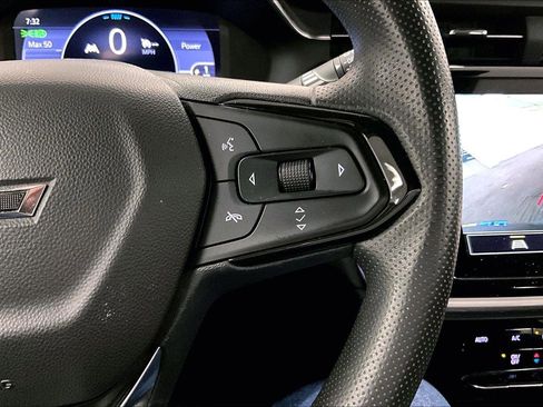 Used 2023 Chevrolet Bolt EUV LT w/ Driver Confidence Package image 18