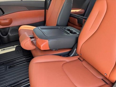 New 2026 Kia Carnival SX FWD image 14