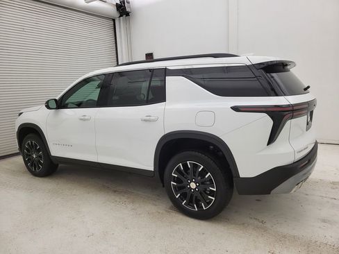 New 2026 Chevrolet Traverse LT w/ Sun and Wheel Package image 21