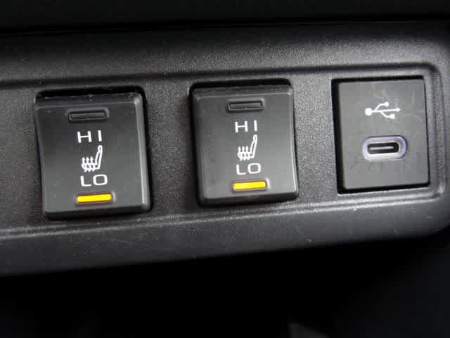 Certified 2025 Toyota Corolla Cross XLE FWD image 28