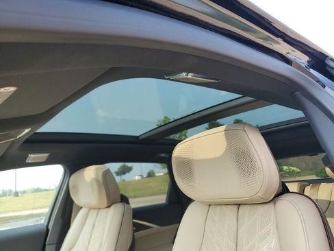 New 2026 Cadillac Lyriq V w/ Exterior Carbon Fiber Package image 19