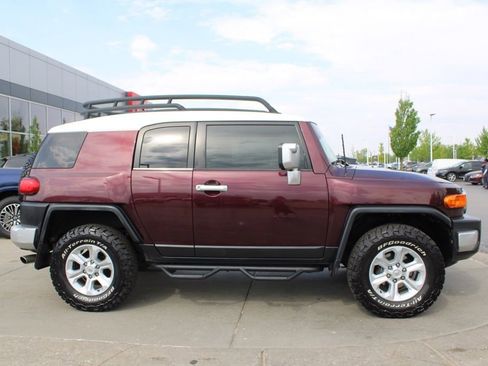 Used 2007 Toyota FJ Cruiser 4WD image 6