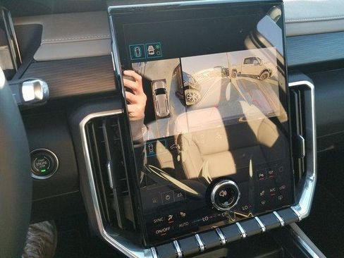 New 2026 GMC Acadia Elevation w/ Elevation Premium Package image 19