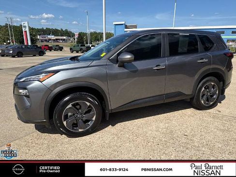 Certified 2026 Nissan Rogue SV FWD image 13