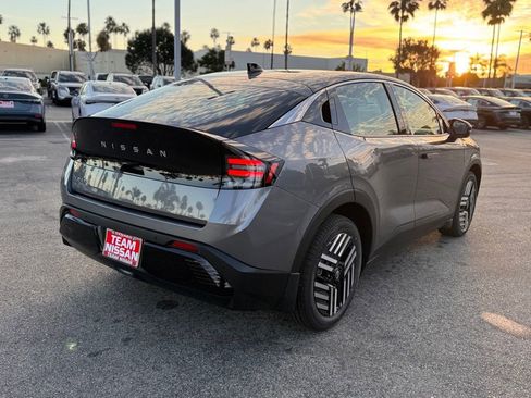 New 2026 Nissan Leaf SV+ w/ Floor Mat Package (SV+) image 7