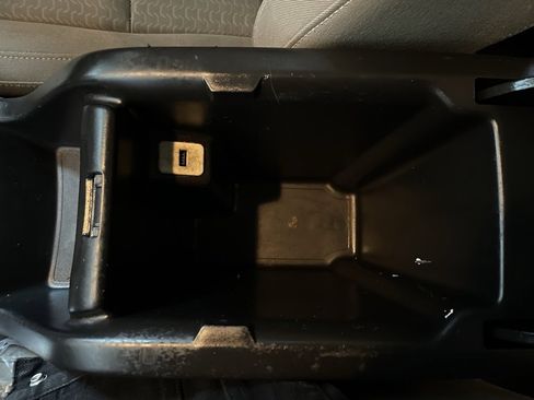 Used 2017 GMC Canyon SLE w/ SLE Convenience Package image 34