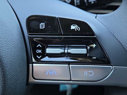 New 2026 Hyundai Elantra SE image 24