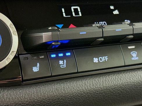 Used 2024 Toyota Tundra Limited w/ TRD Off-Road Package image 23