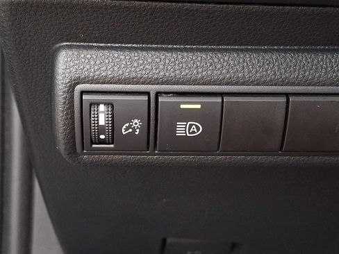Used 2022 Toyota Corolla SE FWD image 20