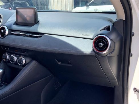 Used 2019 MAZDA CX-3 Grand Touring image 18