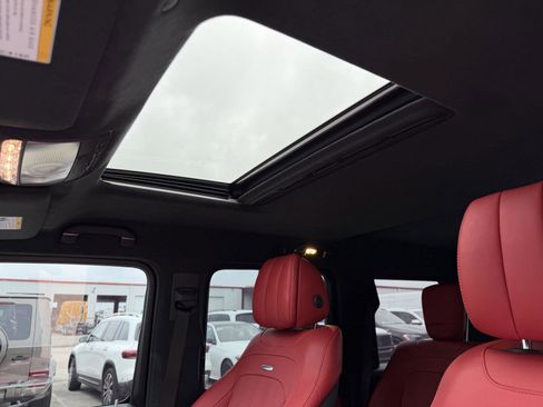 Certified 2022 Mercedes-Benz G 63 AMG 4MATIC image 15