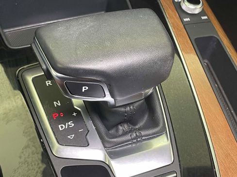 Certified 2023 Audi Q5 2.0T Premium w/ Convenience Package AWD/4WD image 33