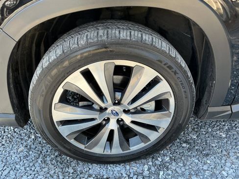 Used 2022 Subaru Ascent Touring AWD/4WD image 27