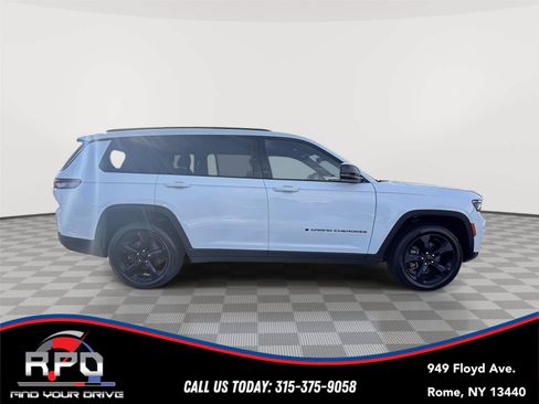 Used 2021 Jeep Grand Cherokee L Laredo AWD/4WD image 3
