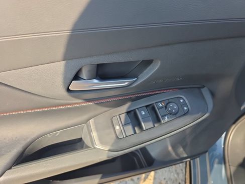 Used 2026 Nissan Sentra SR w/ Floor Mat Package FWD image 14