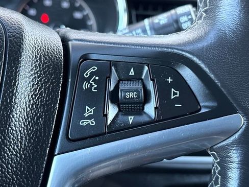 Used 2022 Buick Encore Preferred w/ Safety Package image 17