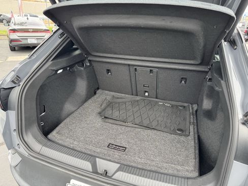 Used 2023 Volkswagen ID.4 Pro S RWD image 37