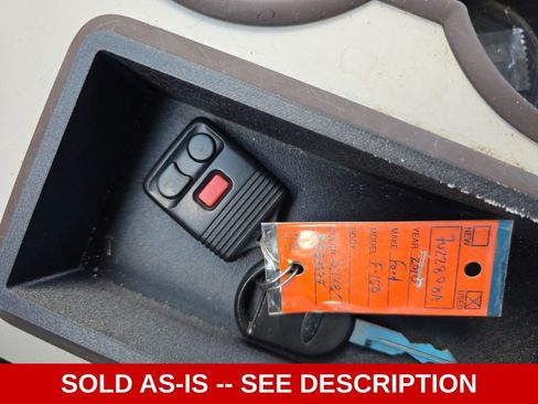Used 2010 Ford F150 STX AWD/4WD image 27