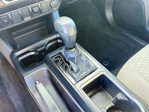 Used 2021 Toyota Tacoma SR image 18