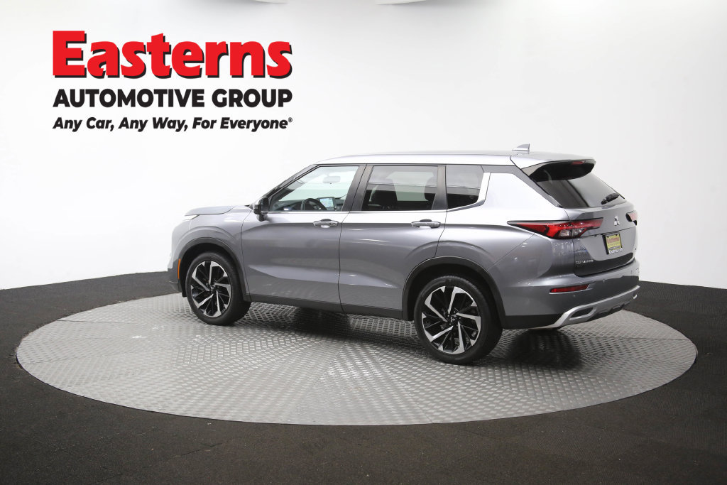 Used 2024 Mitsubishi Outlander SE FWD image 64