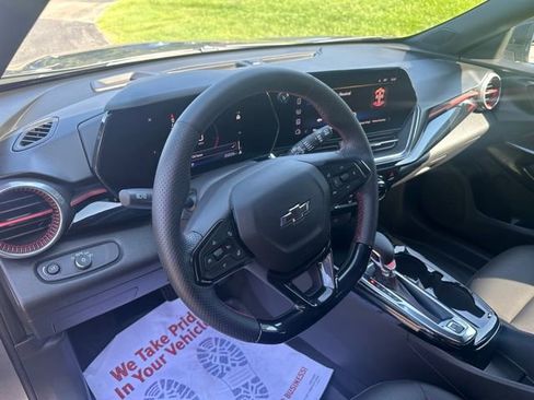 Certified 2024 Chevrolet Trax RS w/ Driver Confidence Package image 31