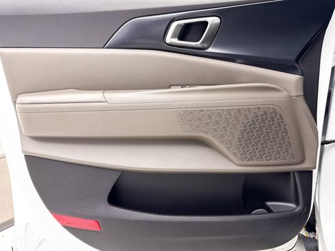 Certified 2025 Kia Carnival image 30