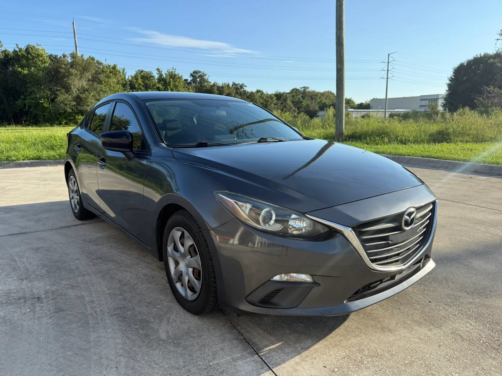 Used 2014 MAZDA MAZDA3 i SV FWD image 3