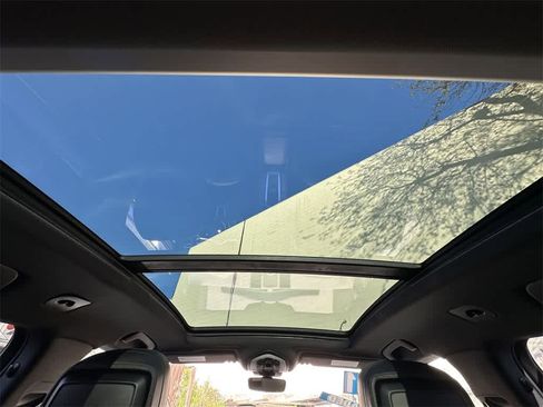 Used 2021 Porsche Macan GTS image 10