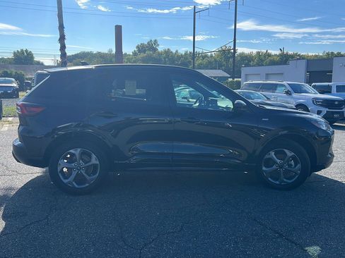 Used 2023 Ford Escape ST-Line Select w/ Tech Pack #2 image 6