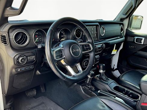 Used 2022 Jeep Wrangler Unlimited Sahara w/ Cold Weather Group image 14