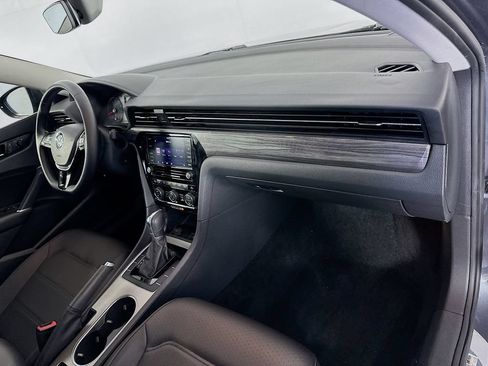 Used 2020 Volkswagen Passat 2.0T R-Line FWD image 29