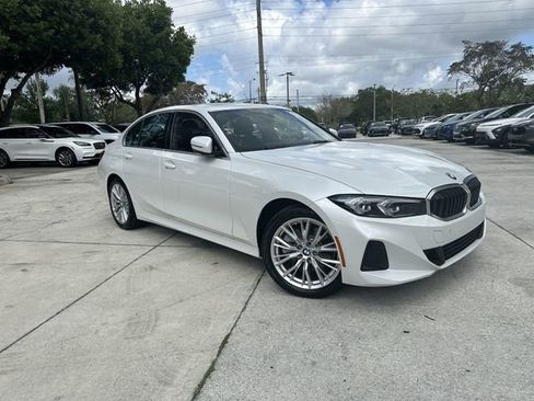 Used 2024 BMW 330i Sedan w/ Convenience Package RWD image 20