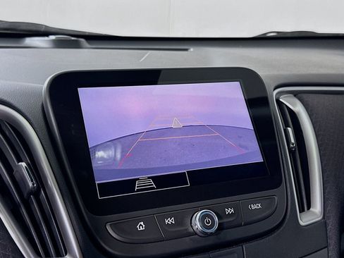 Used 2022 Chevrolet Malibu LT image 10