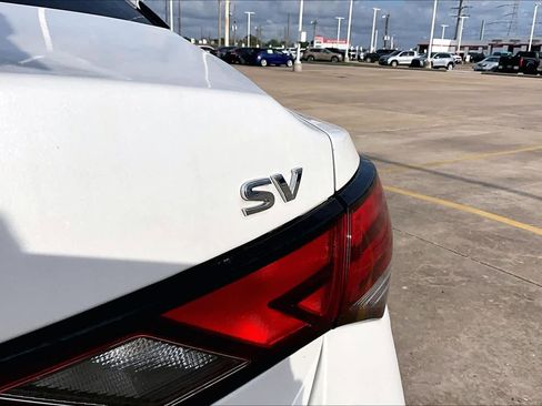 Used 2022 Nissan Sentra SV w/ All-Weather Package image 10