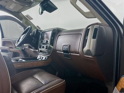 Used 2017 Chevrolet Silverado 3500 High Country image 35